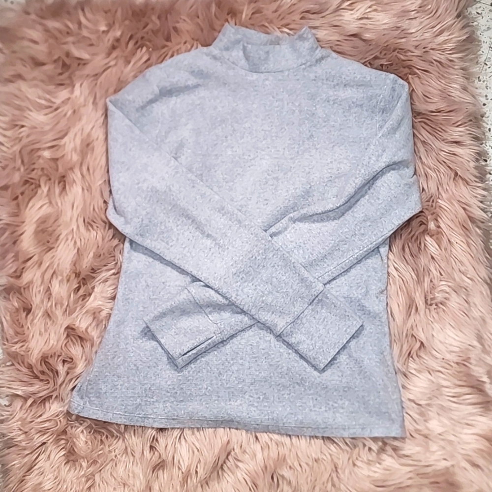 *Bundle* CuddlDuds Mock turtle neck fleece under shirt